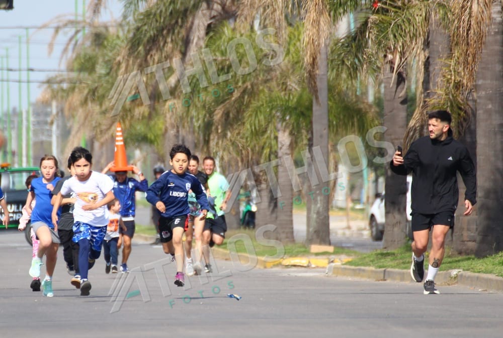 Carrera de Astillero · b30d80ea